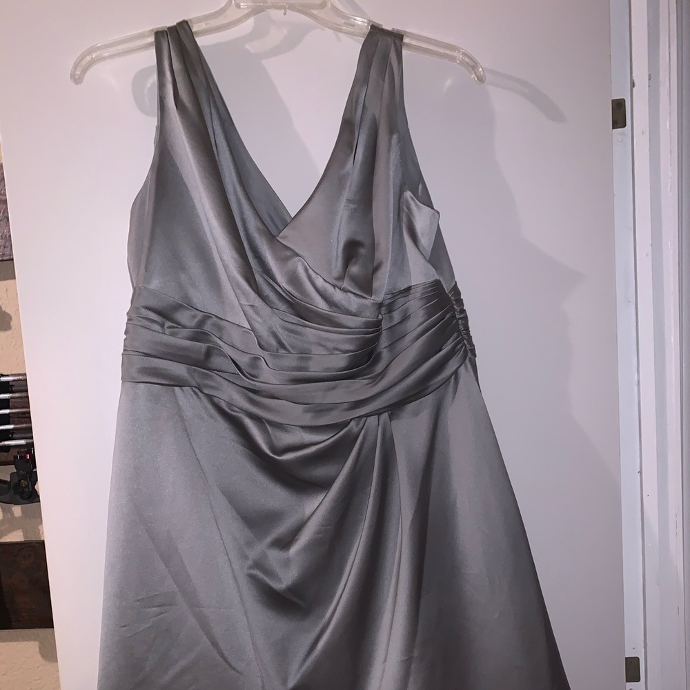David’s Bridal Bridesmaid Dress Silver NWT
